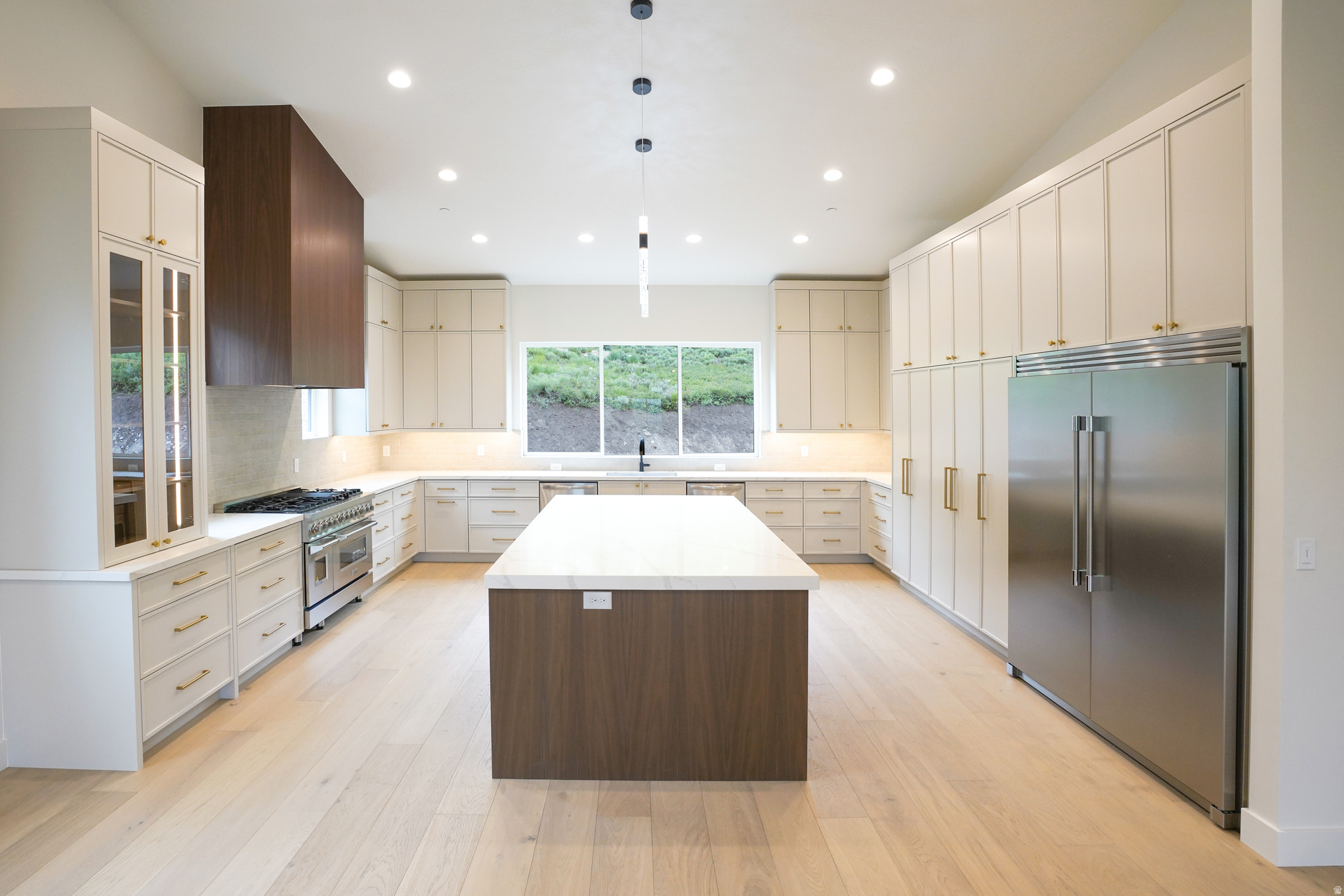 TIMBER LAKES - Residential