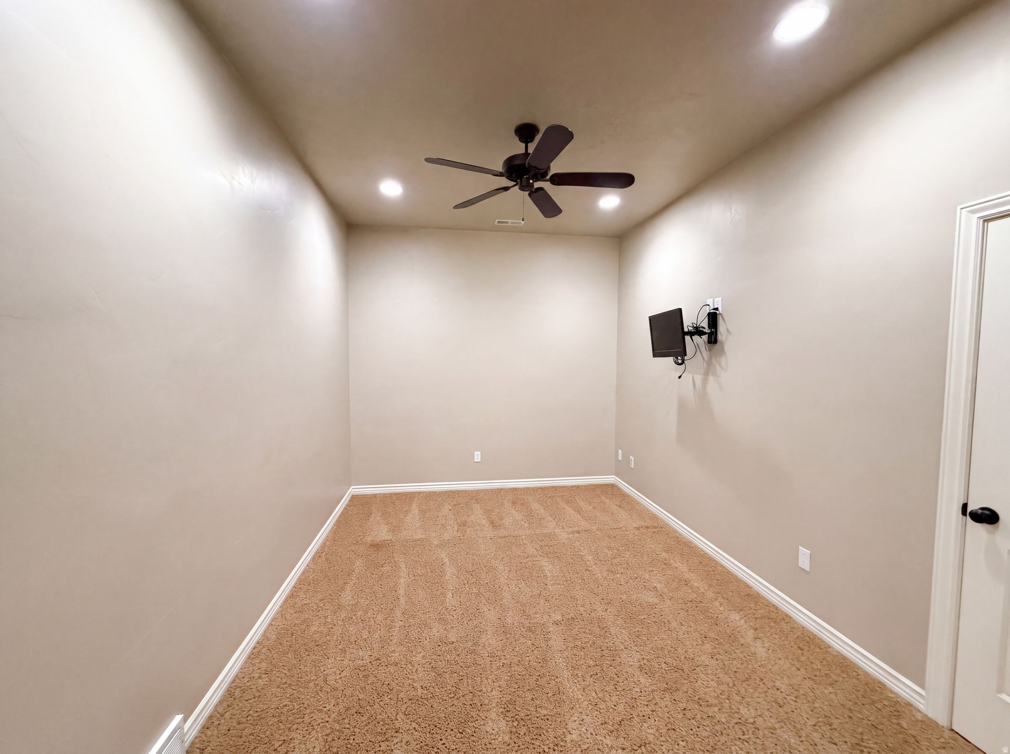 COVE AT HERRIMAN SPRINGS PHASE 3 - Residential