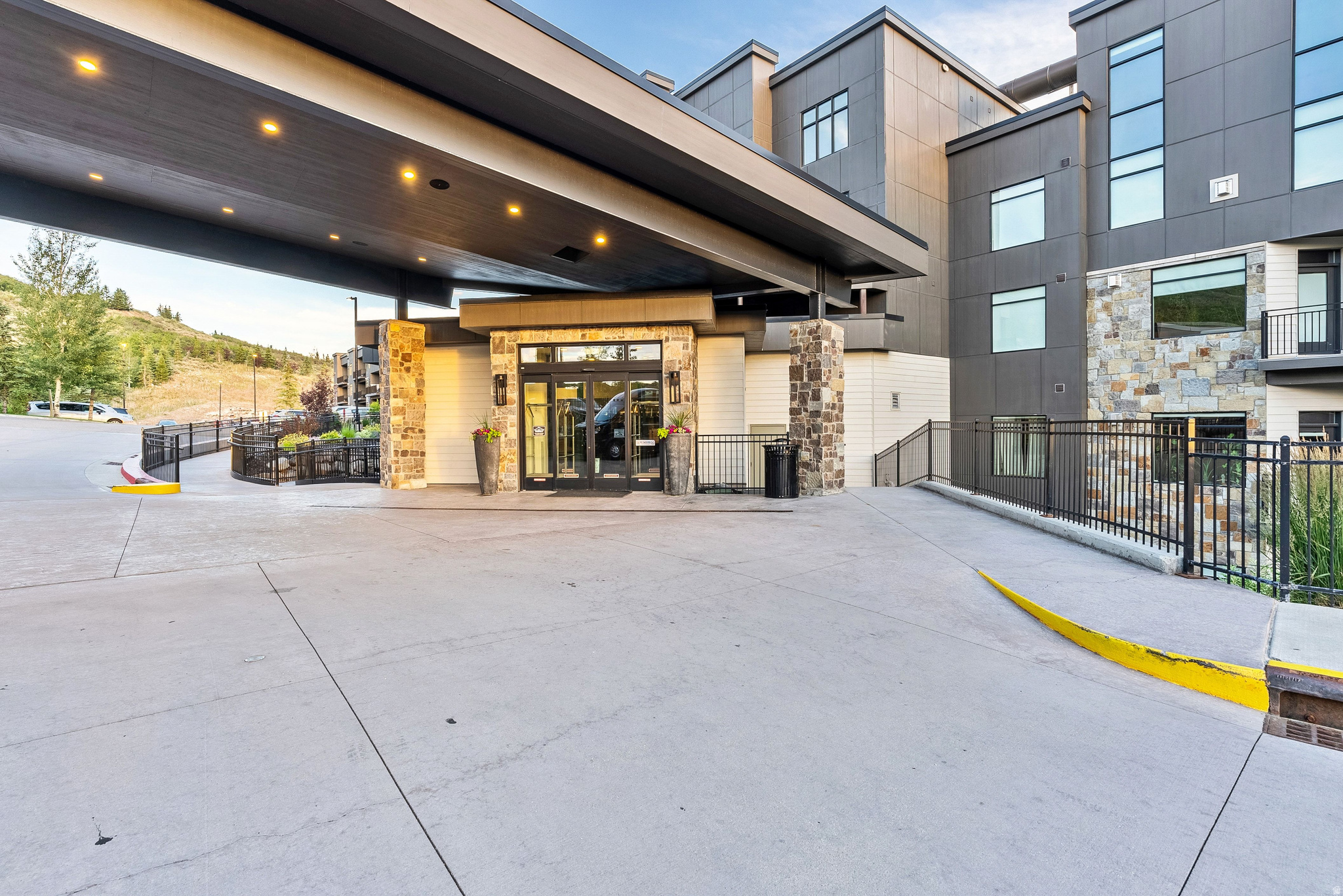 BLACK ROCK MOUNTAIN RESORT - Residential