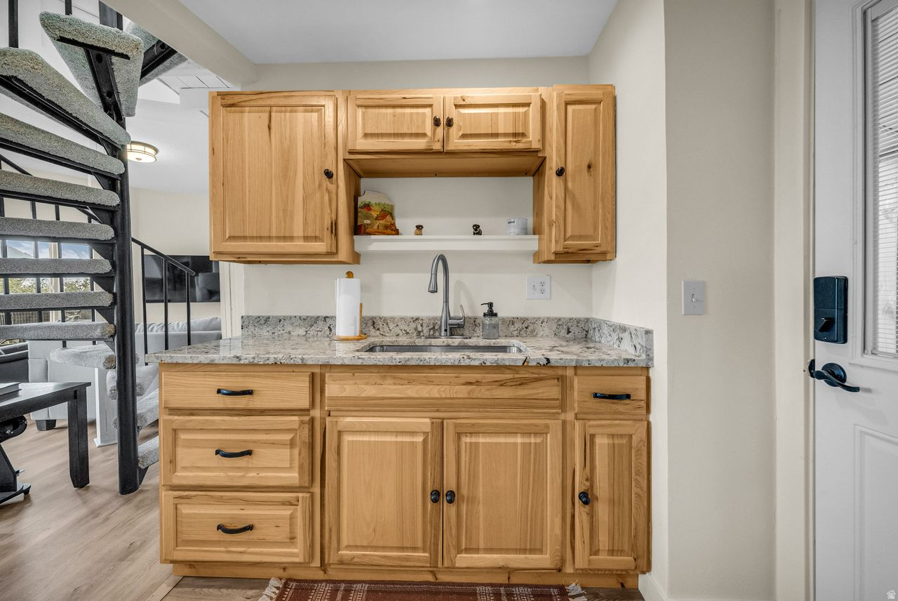 PINEVIEW MOUNTAIN ES - Residential