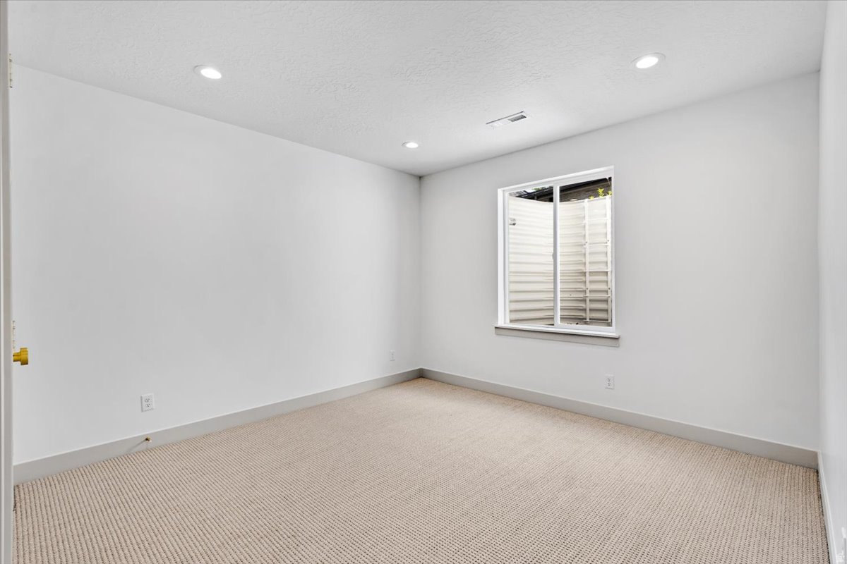 OAKHAVEN PARK - Residential