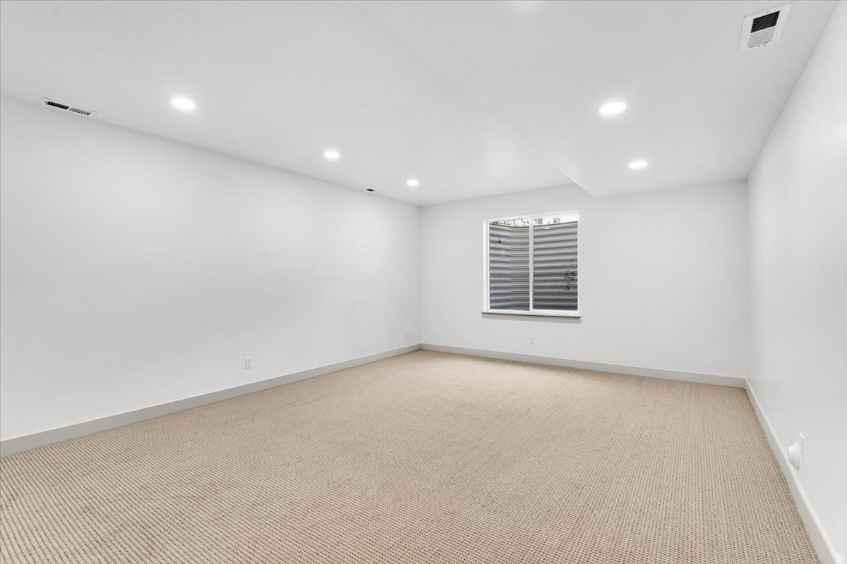 OAKHAVEN PARK - Residential