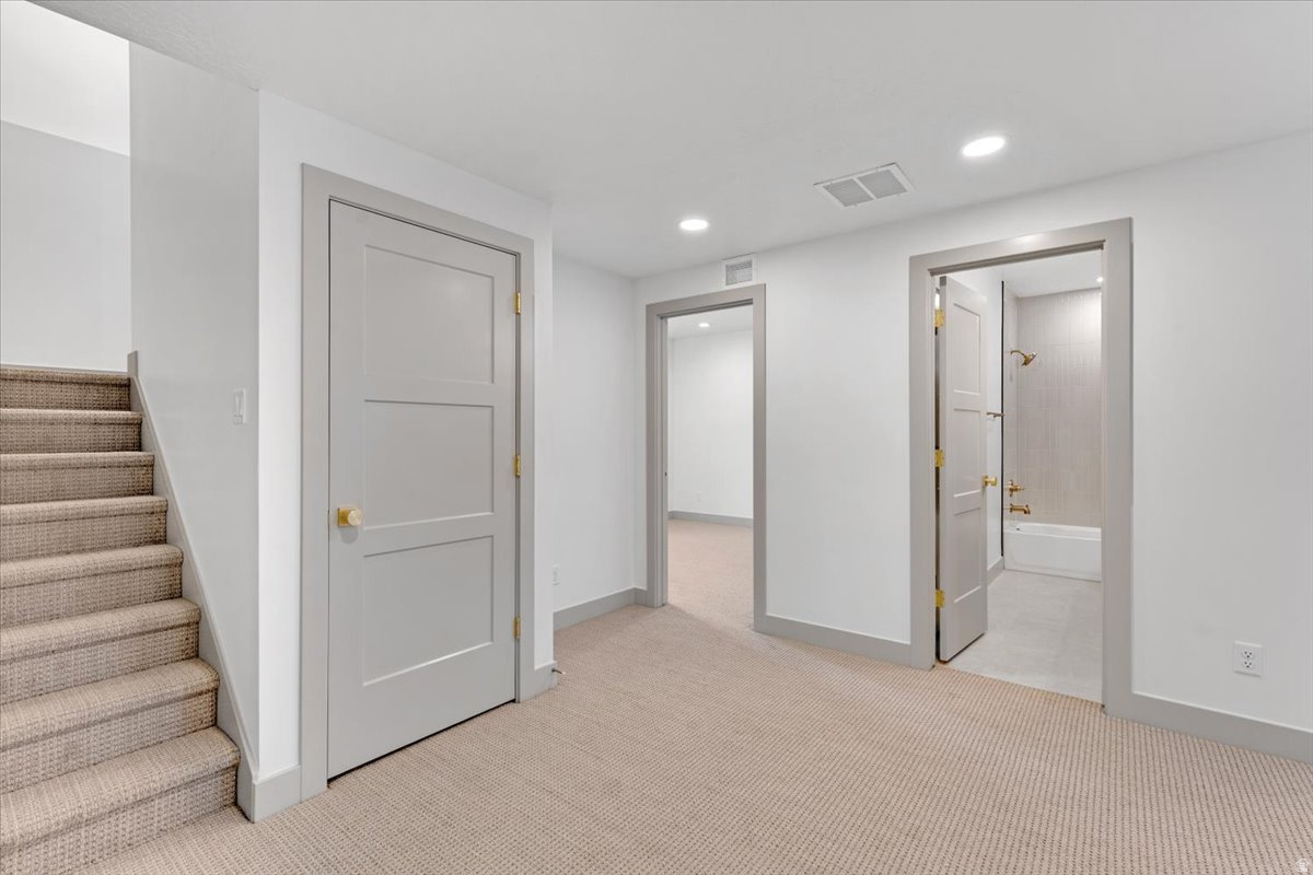 OAKHAVEN PARK - Residential