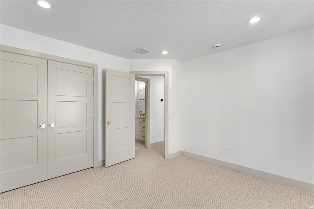OAKHAVEN PARK - Residential