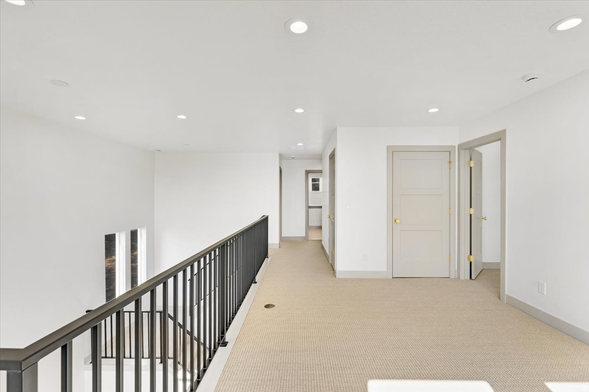 OAKHAVEN PARK - Residential