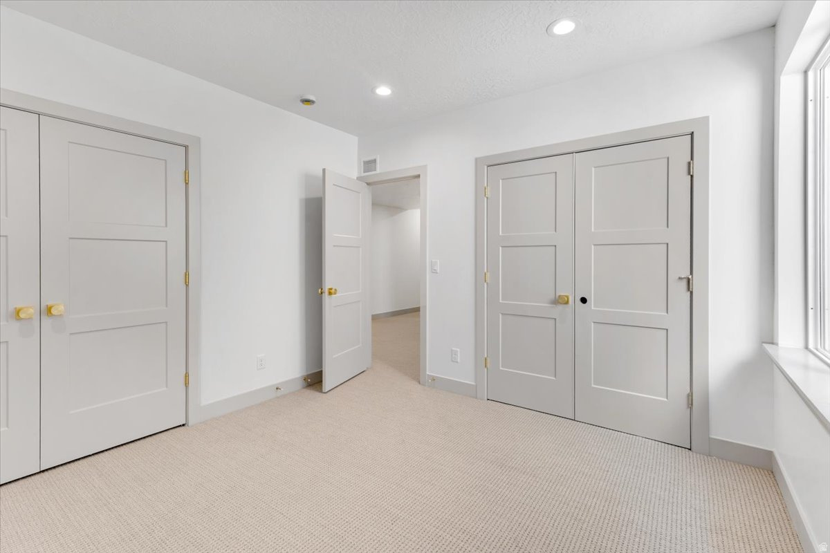 OAKHAVEN PARK - Residential