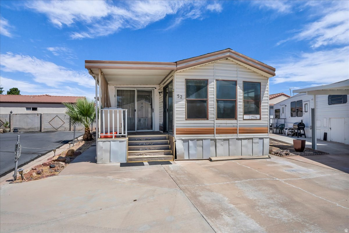 DIXIE DOWNS RV RESORT - Residential