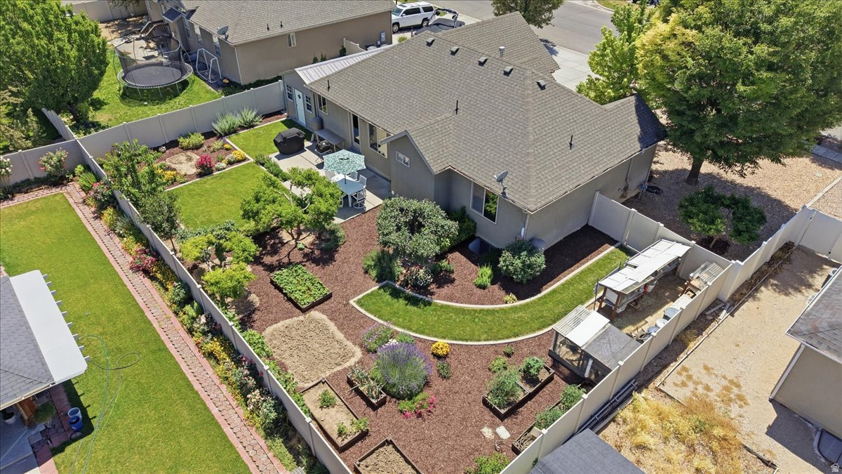 WAYMENT ACRES - Residential