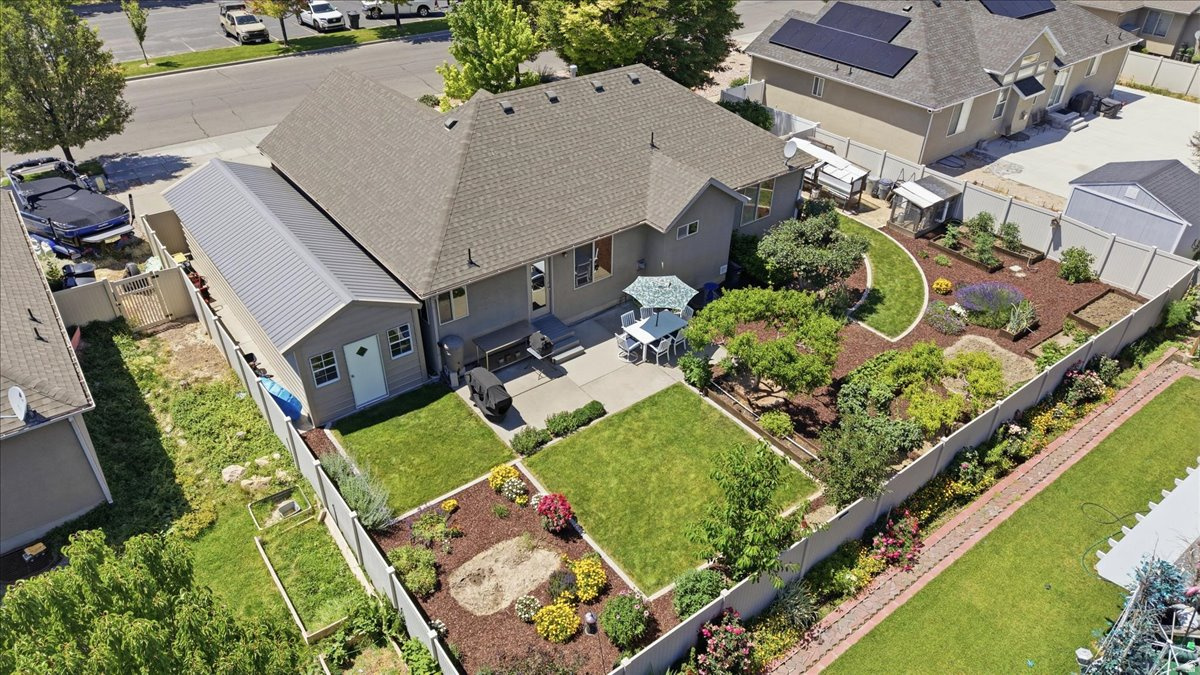 WAYMENT ACRES - Residential