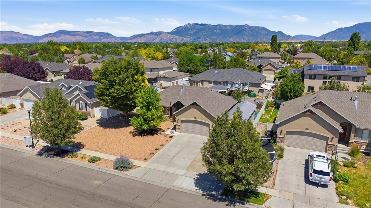 WAYMENT ACRES - Residential