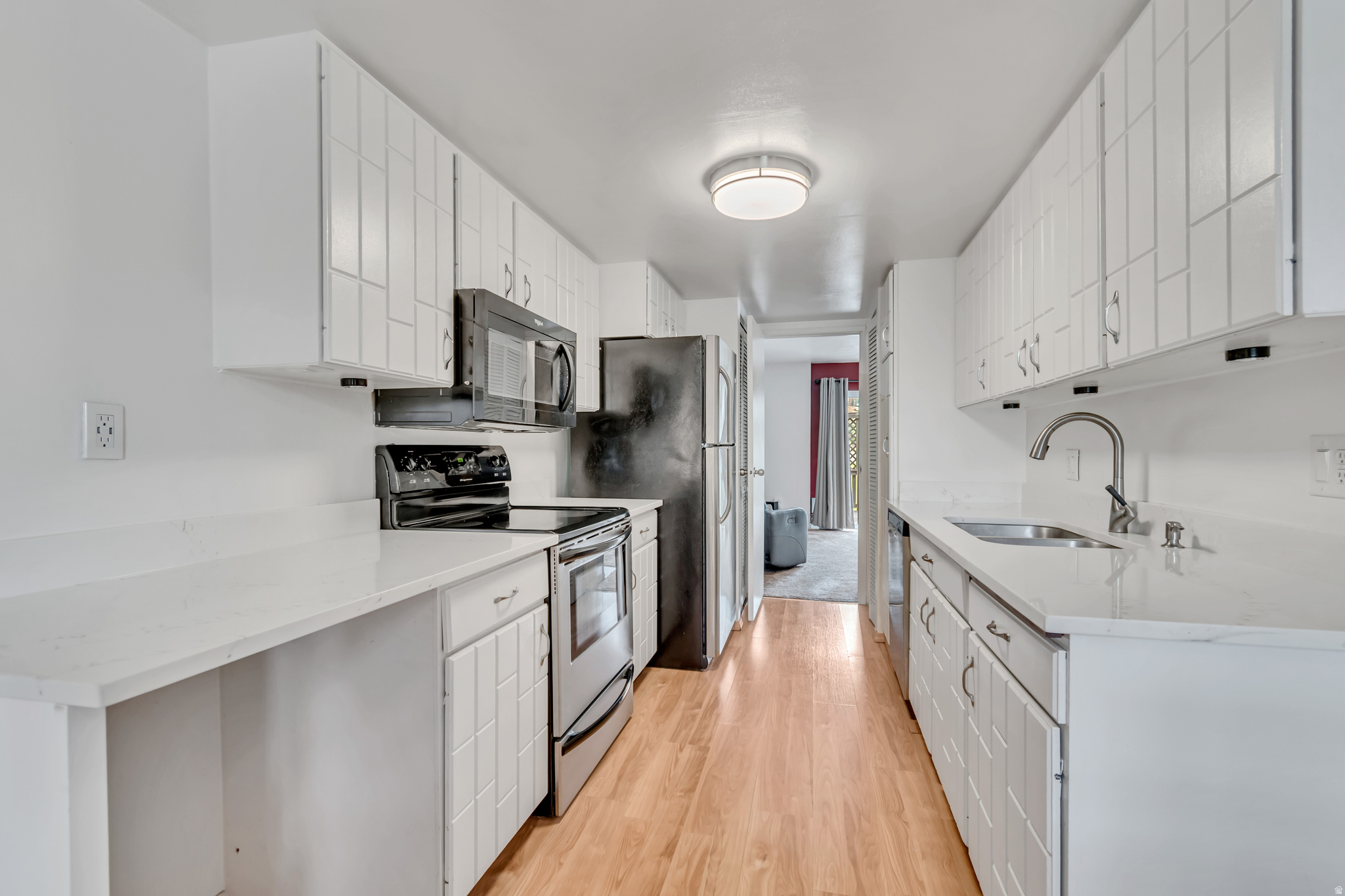 HIDDEN LAKE CONDO - Residential