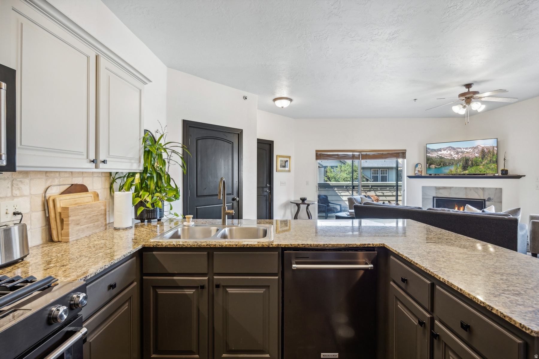 FOX POINT AT REDSTONE - Residential