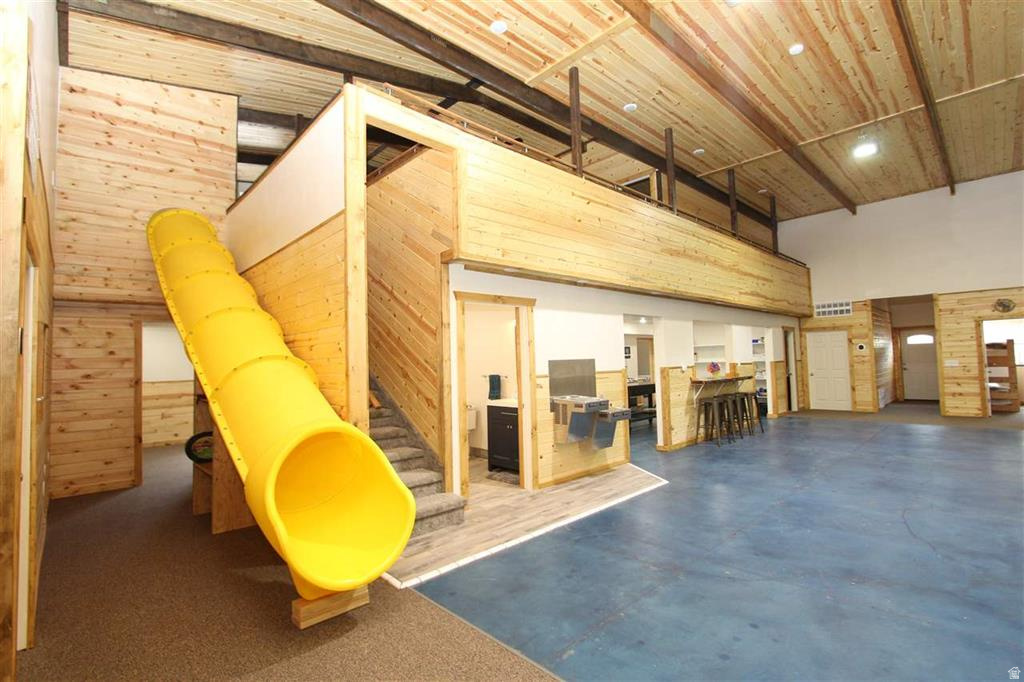 INDIAN HILLS - Residential