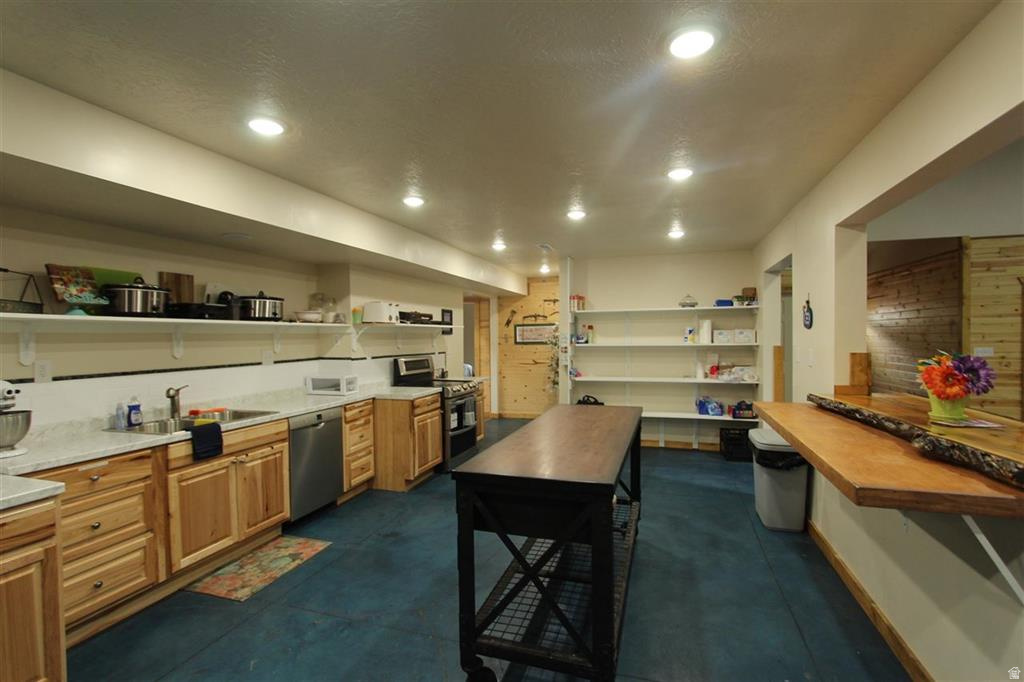 INDIAN HILLS - Residential