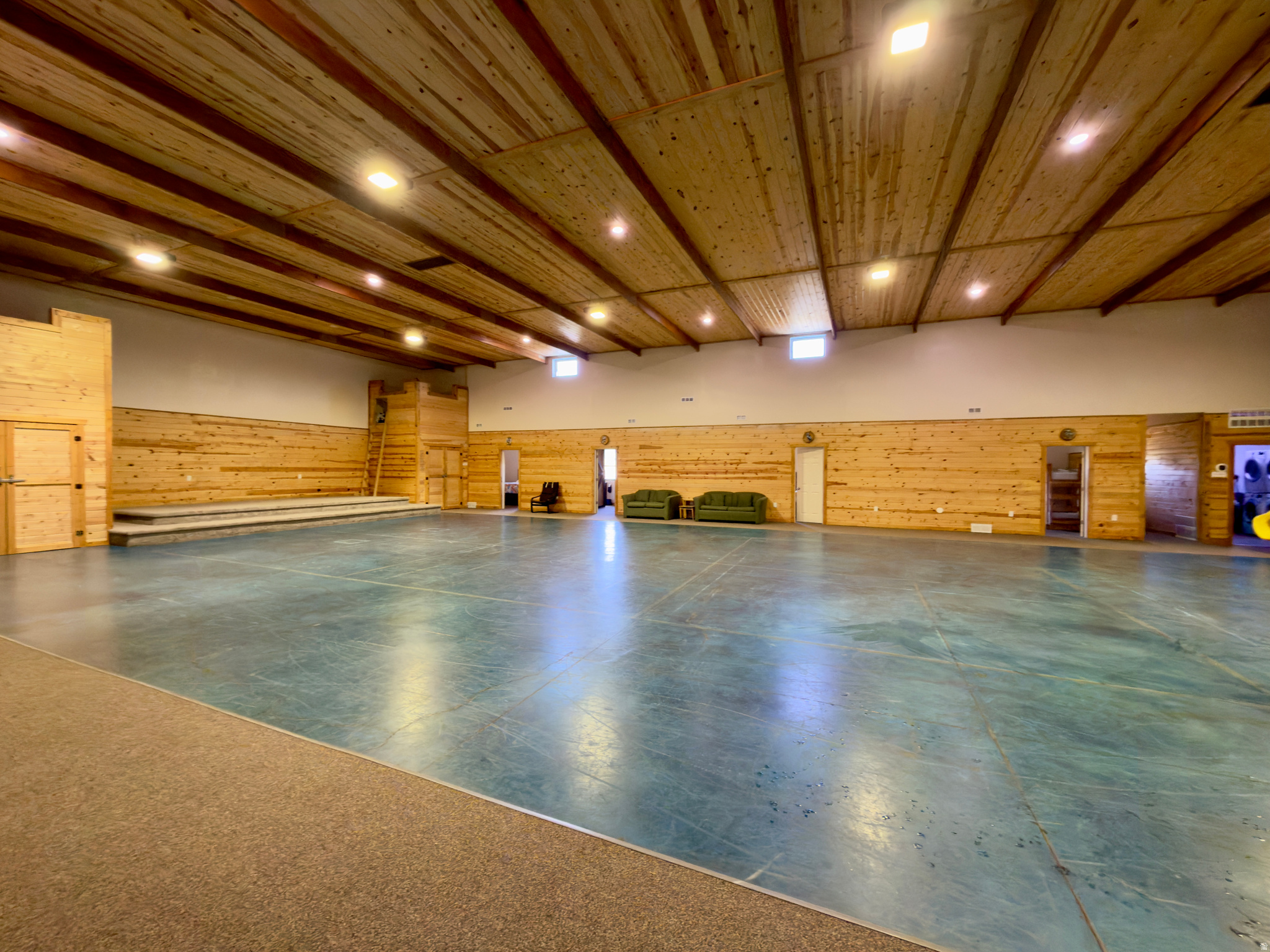 INDIAN HILLS - Residential