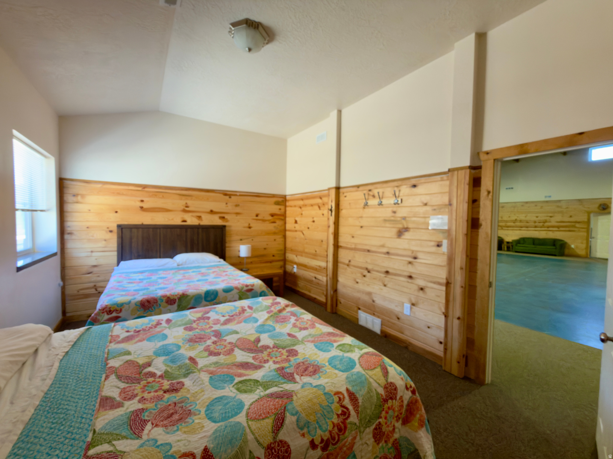INDIAN HILLS - Residential