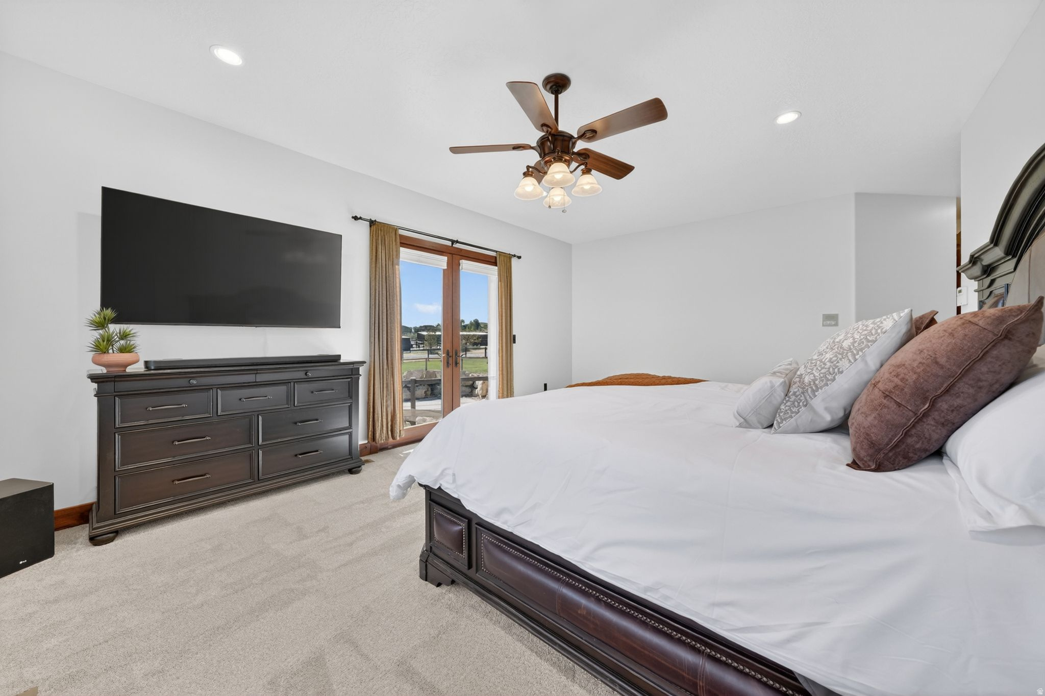 CEDAR PASS RANCH - Residential