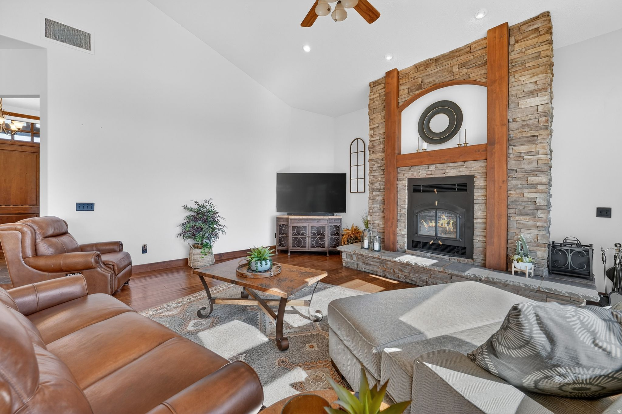 CEDAR PASS RANCH - Residential