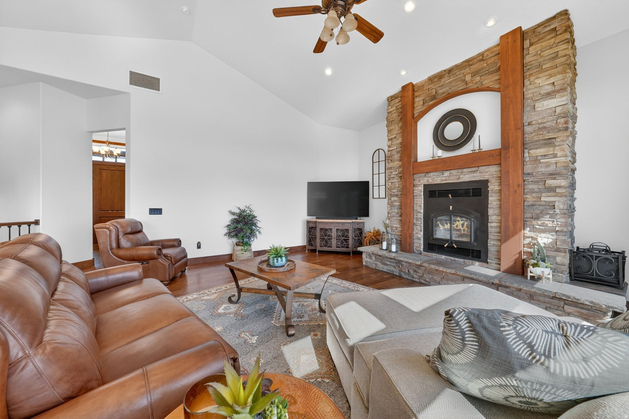 CEDAR PASS RANCH - Residential