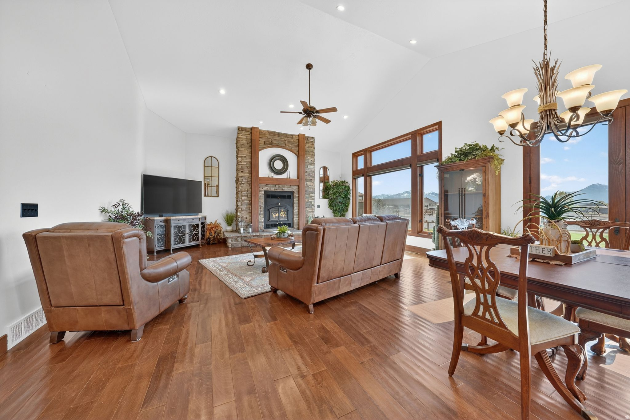 CEDAR PASS RANCH - Residential