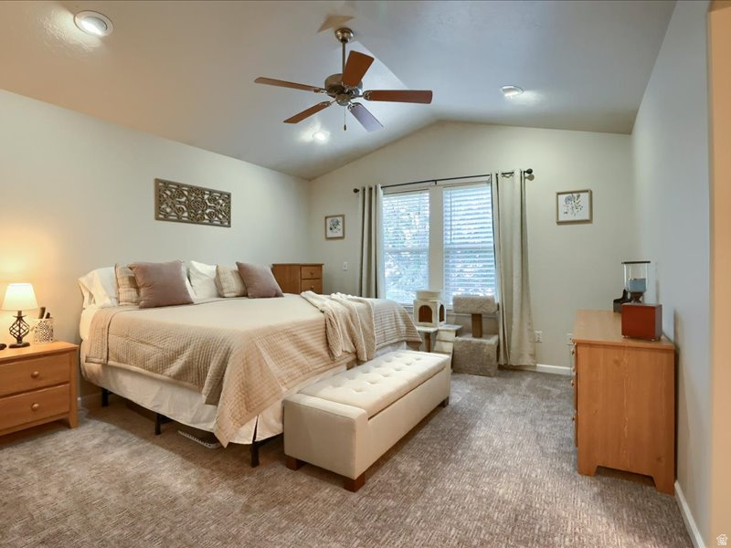 STONEGATE TOWNHOMES - Residential
