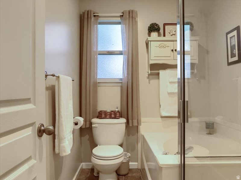 STONEGATE TOWNHOMES - Residential