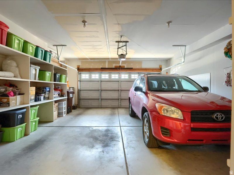 STONEGATE TOWNHOMES - Residential