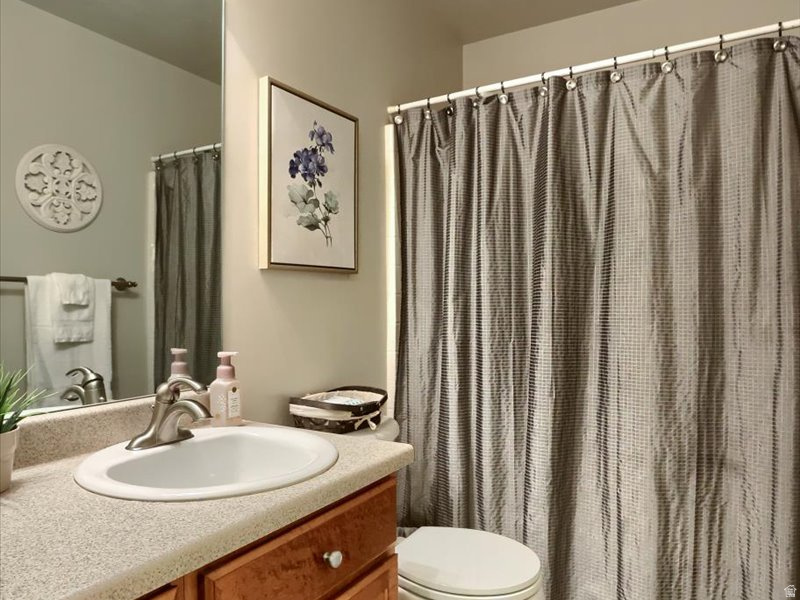 STONEGATE TOWNHOMES - Residential