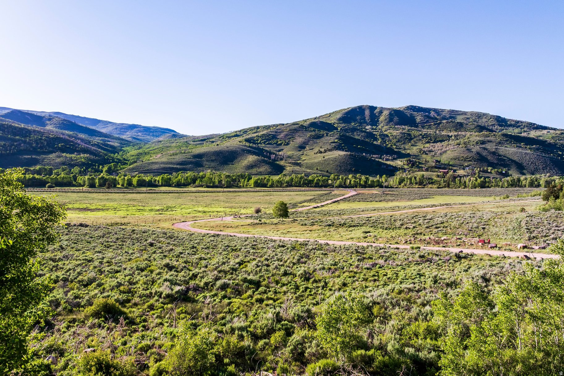 MEADOWVIEW RANCH - Residential