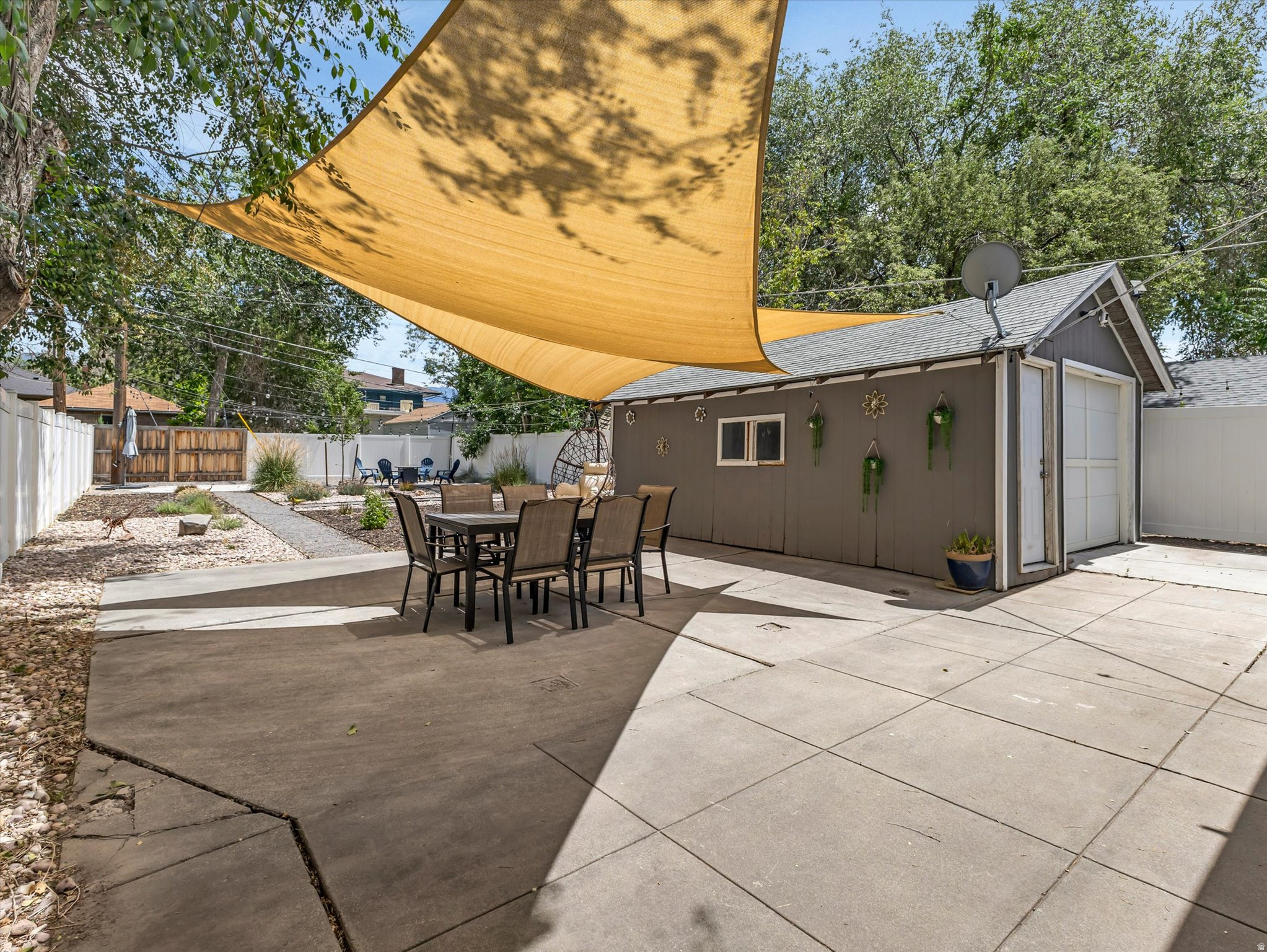 BIG FIELD SUR - Residential