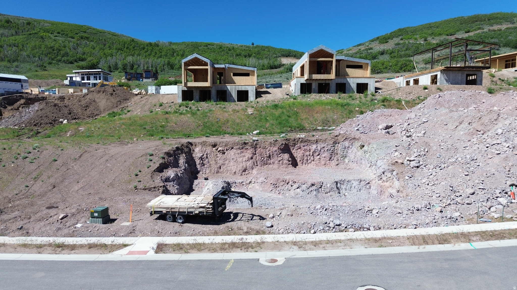 BENLOCH RANCH - Residential