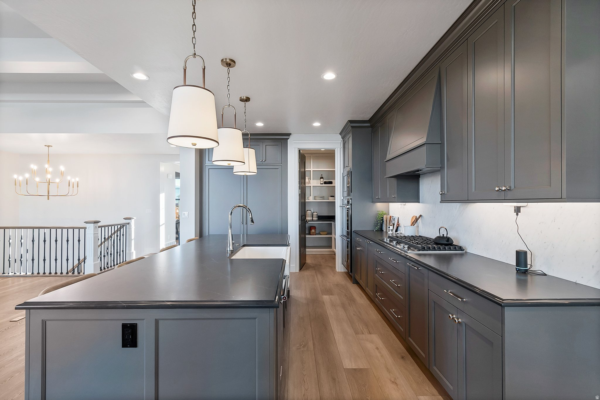 BEACON POINTE - Residential
