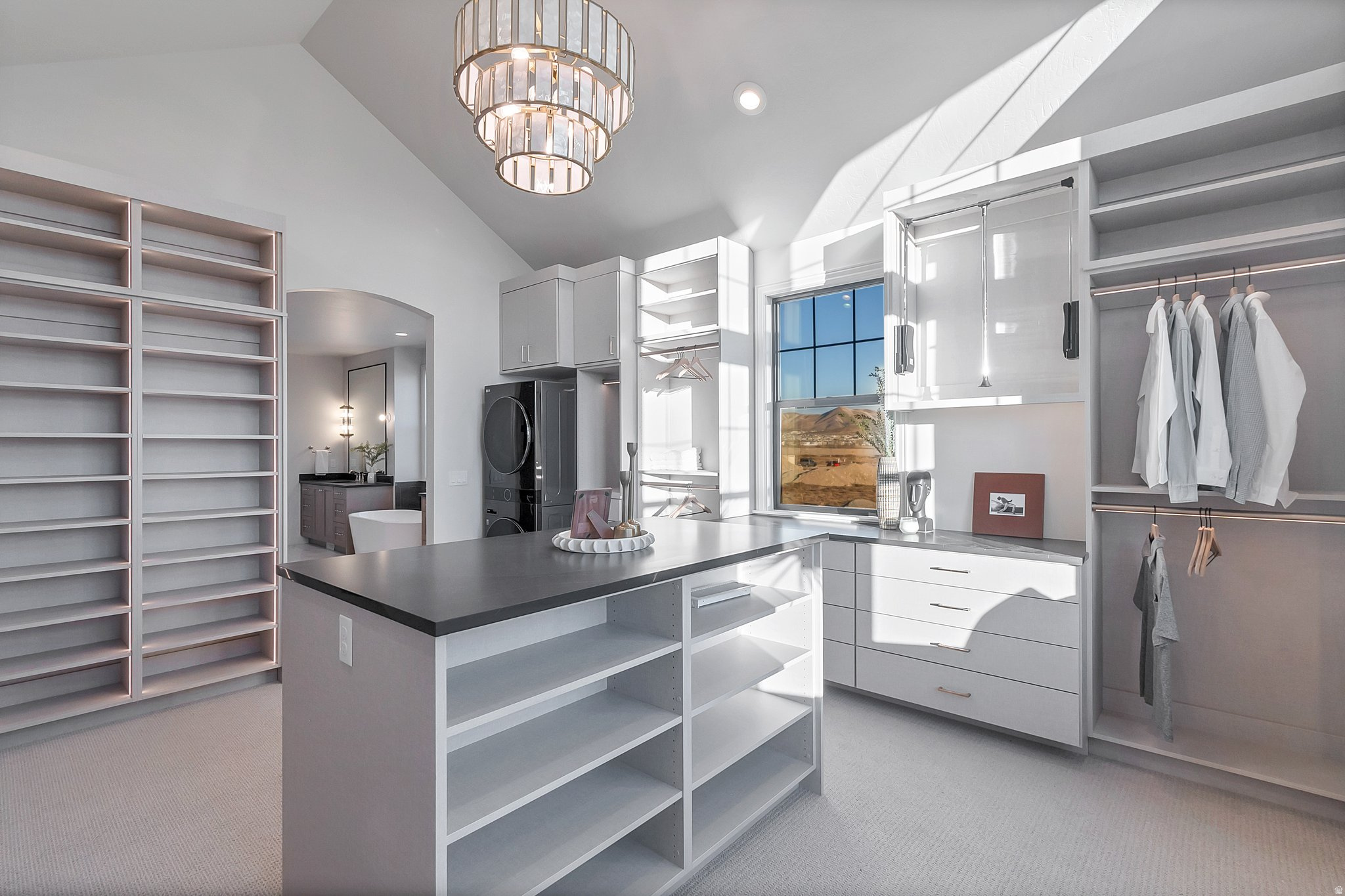 BEACON POINTE - Residential