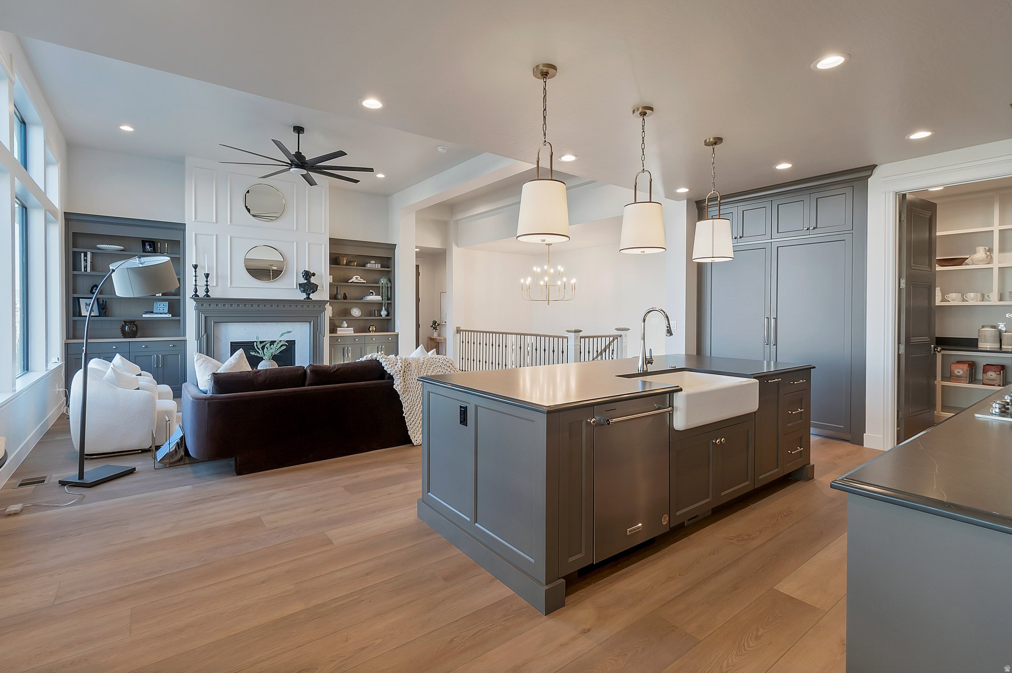 BEACON POINTE - Residential