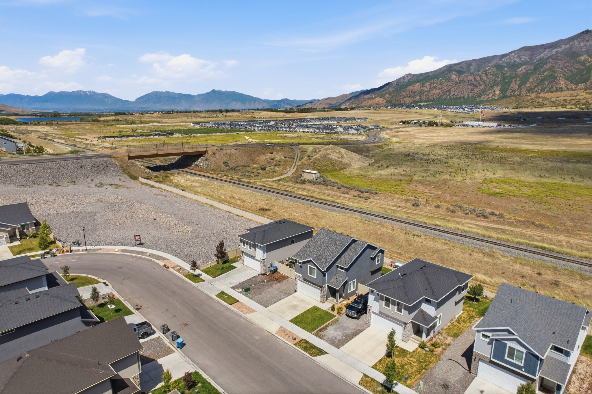 THE HILLS @ SUMMIT RIDGE - Residential