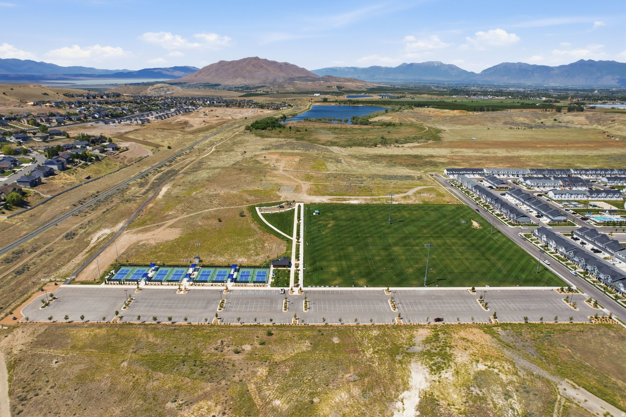 THE HILLS @ SUMMIT RIDGE - Residential