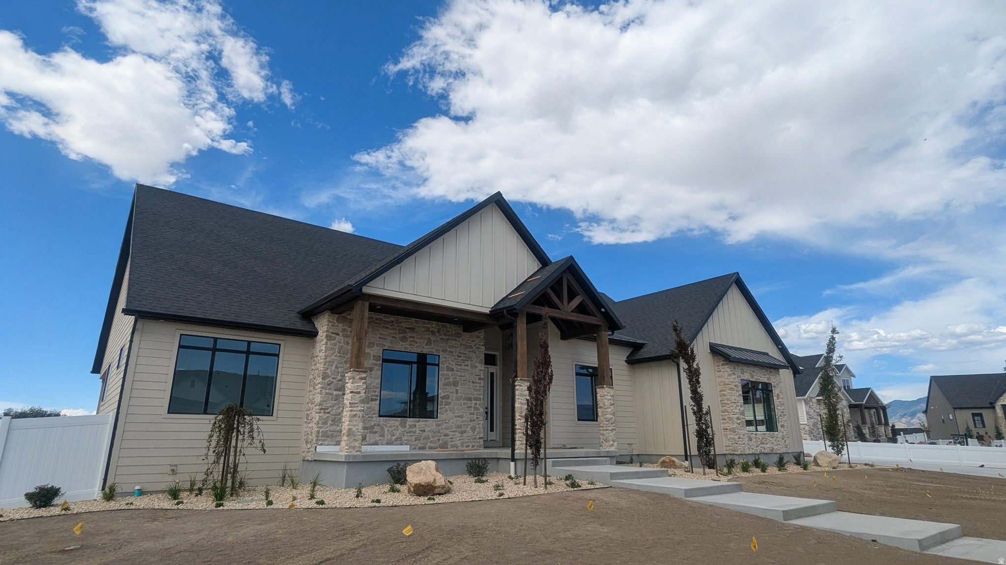 HERITAGE FARMS - Residential