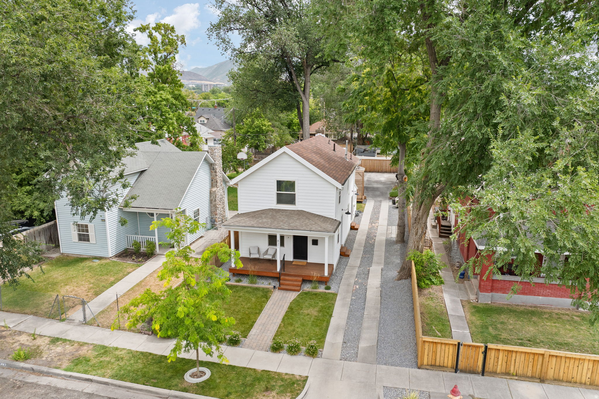 CURTIS - Residential