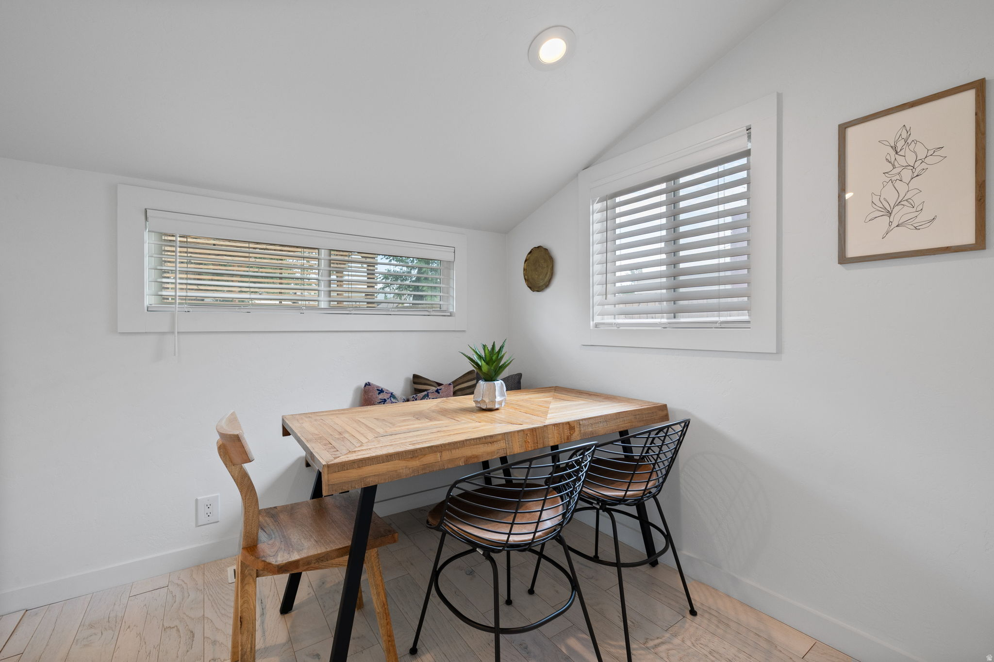 CURTIS - Residential