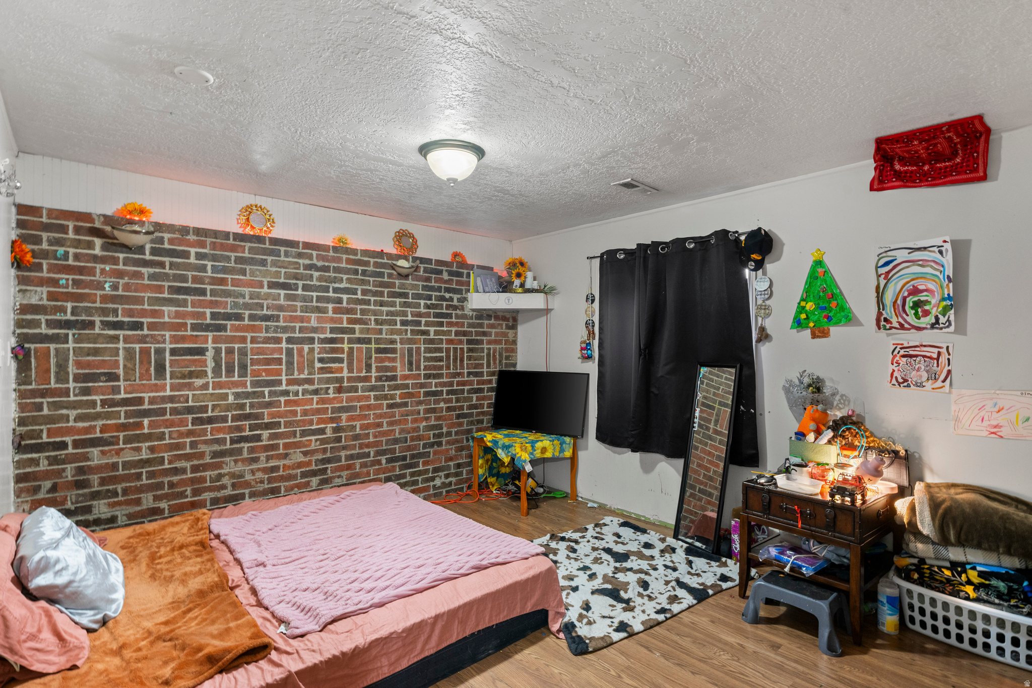 LAMPLIGHT VILLAGE - Residential