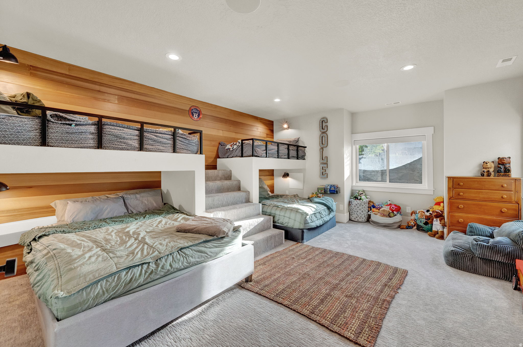 FLINT 2 LOT - Residential