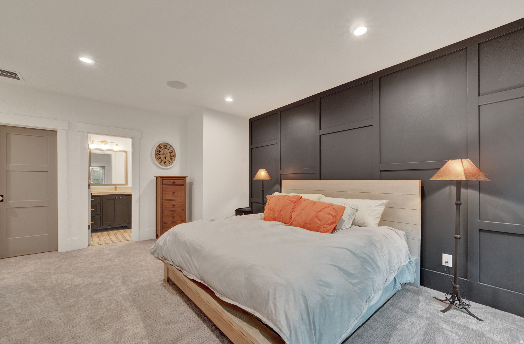 FLINT 2 LOT - Residential