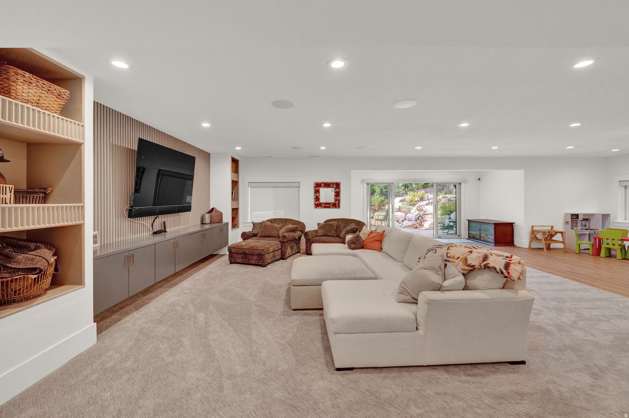 FLINT 2 LOT - Residential