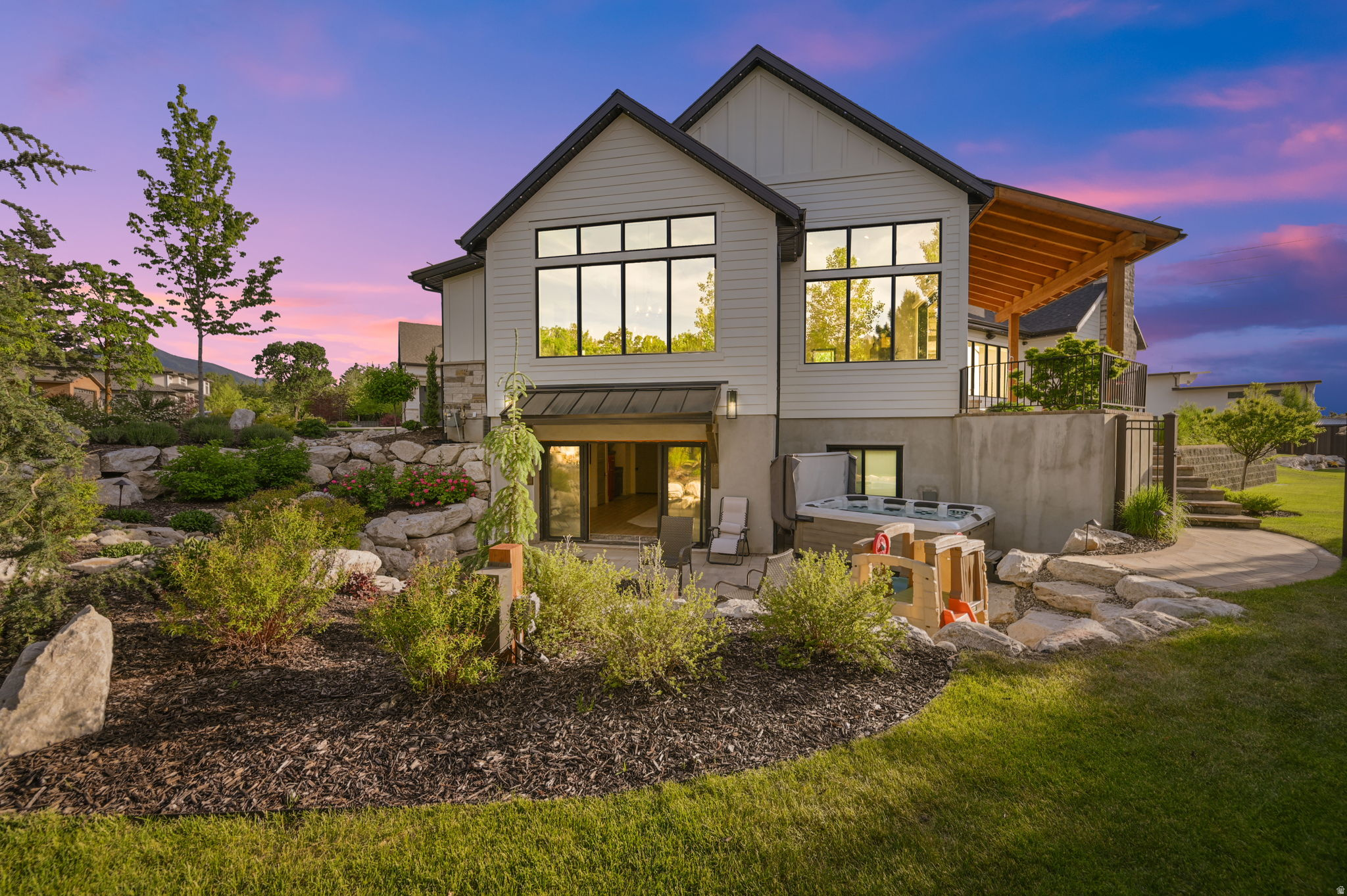 FLINT 2 LOT - Residential