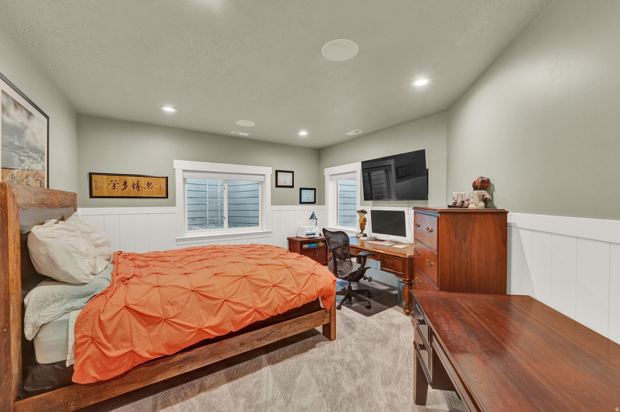 FLINT 2 LOT - Residential