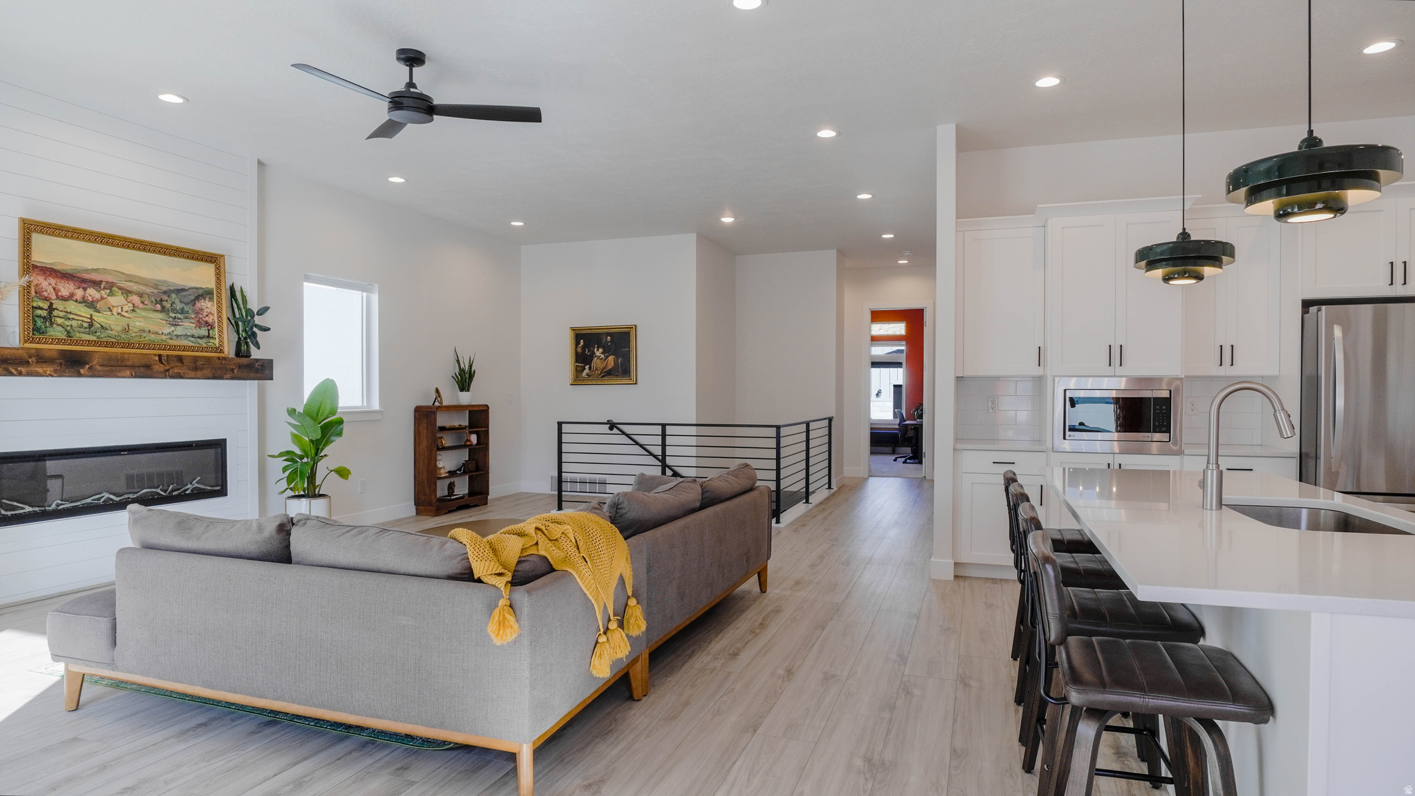 RIVERTON COVE - Residential
