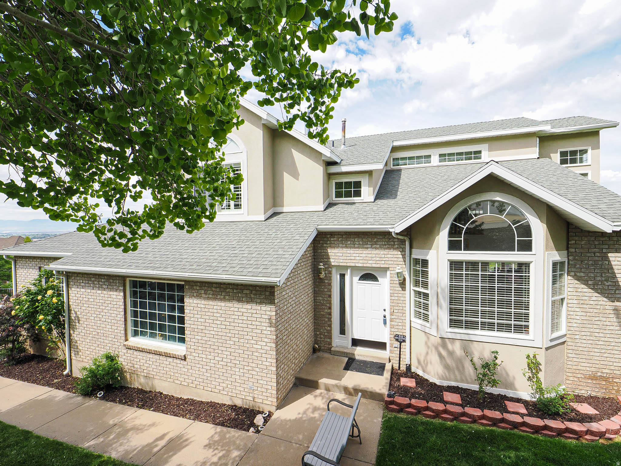 ROLLING HILLS ESTATES SUB - Residential