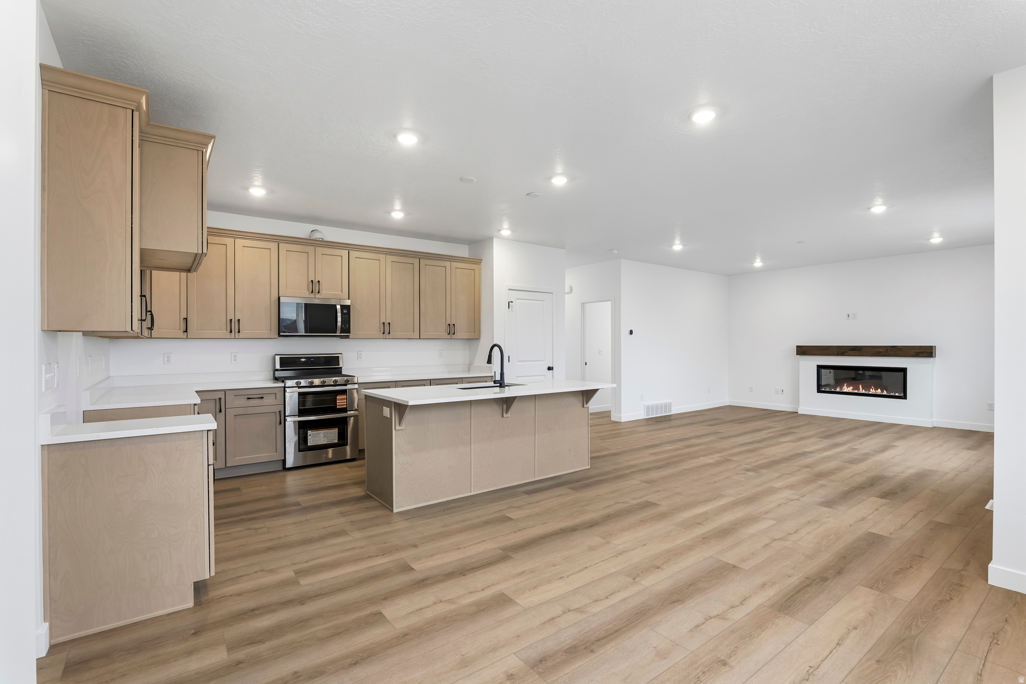 HERONS LANDING - Residential