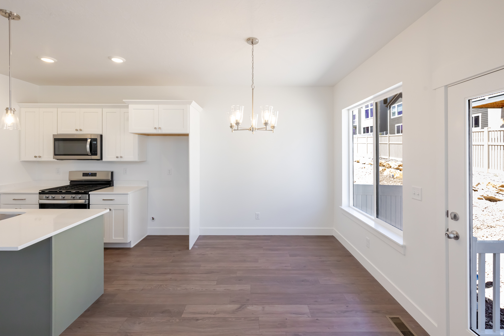 RIDGEHORNE - Residential