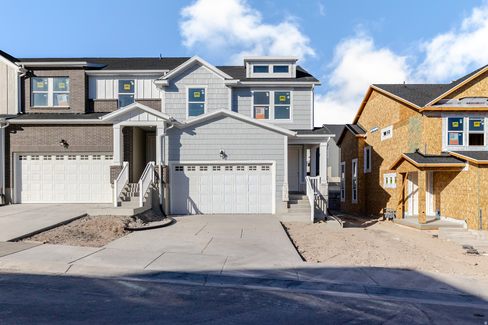 Discover the perfect mix of comfort and convenience with your new townhome at Ridgehorne! This up-and-coming community is part of the beautiful Mt. Saratoga master plan, featuring parks, trails, and expansive open spaces. You'll love the added amenities, including a clubhouse, pool, basketball court, bark park, playgrounds, and more! Plus, Ridgehorne offers easy access to Utah Lake, The Ranches Golf Club, local shopping and dining, and Pioneer Crossing for a smooth commute. Reach out today to learn more or schedule your visit!